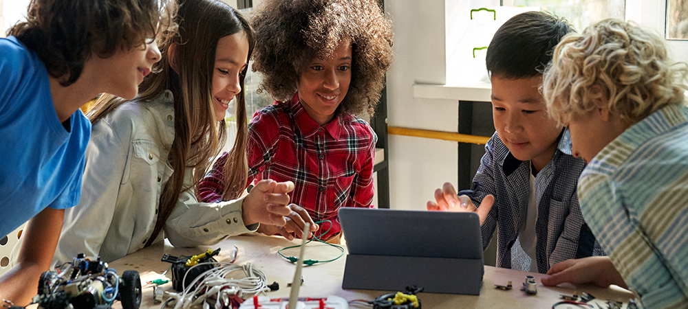 Research shows teachers evenly split on the best pathways into engineering and tech careers 